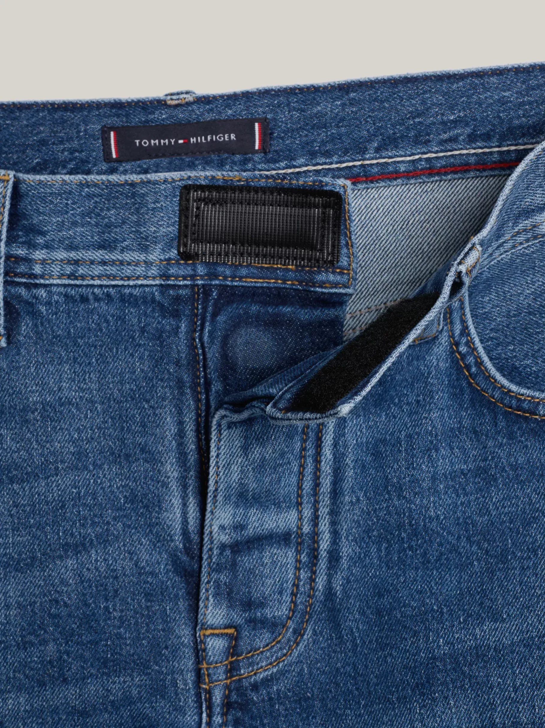 Tommy Hilfiger Adaptive Denton Straight Jeans mit Whisker-Effekt HIKER INDIGO Best Sale