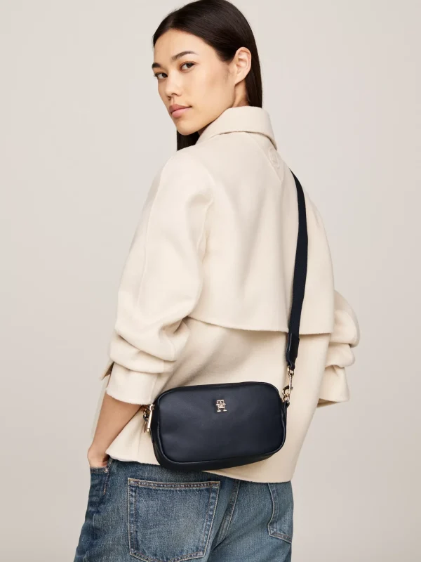 Tommy Hilfiger Kameratasche mit TH-Monogramm-Emblem SPACE BLUE New