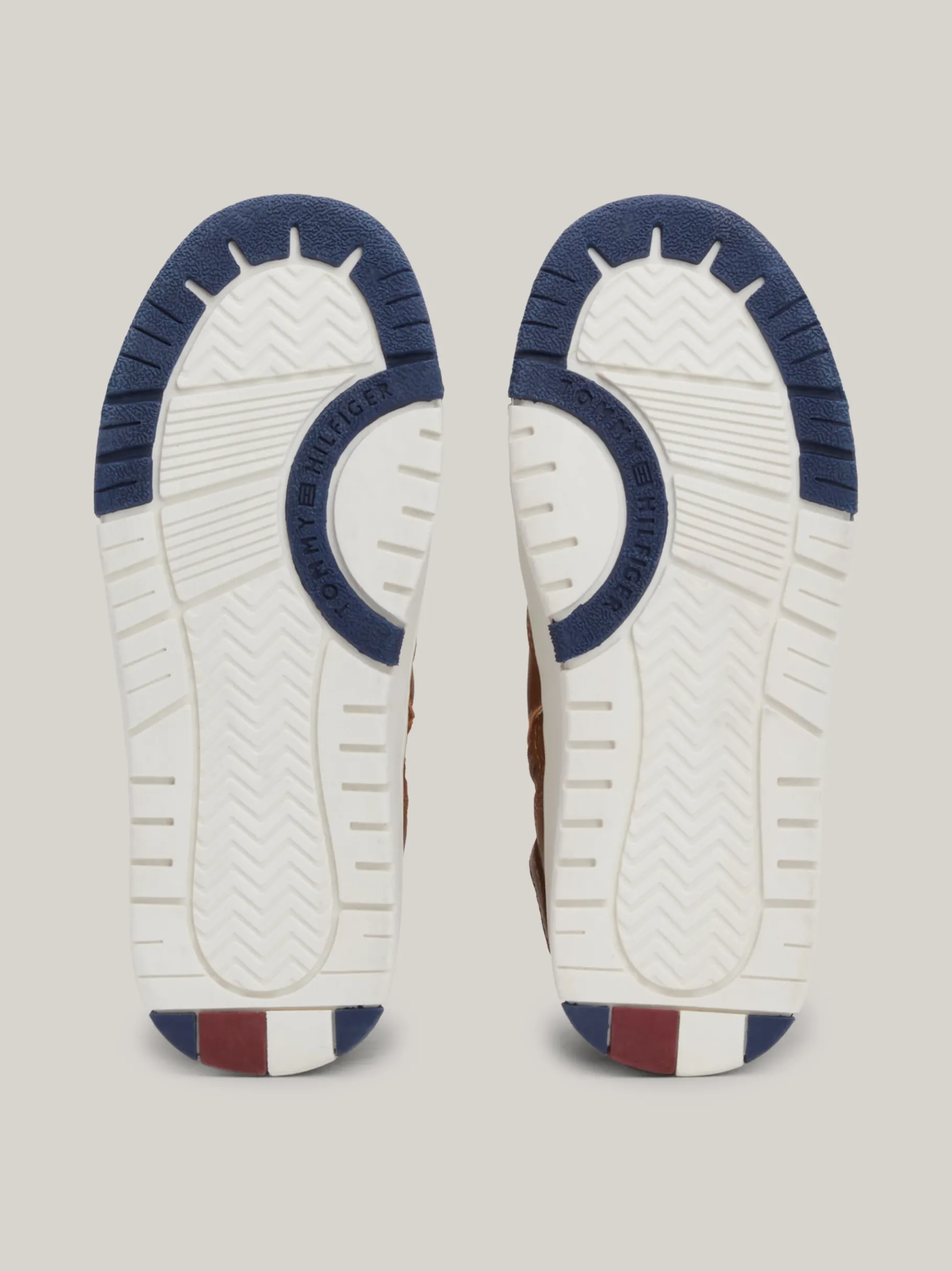 Tommy Hilfiger Mid-Top Lace-up Sneaker TOBACCO Cheap