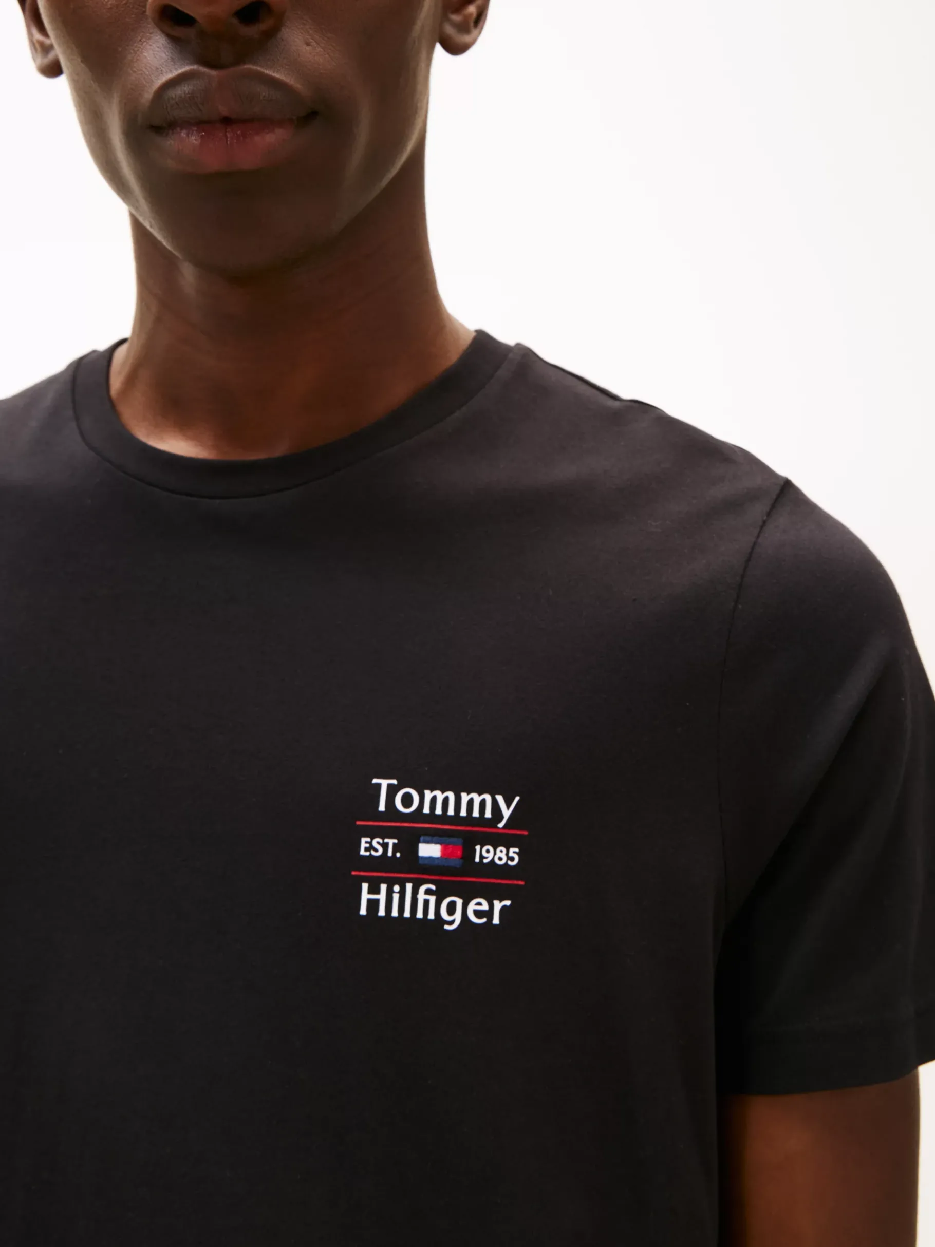 Tommy Hilfiger Rundhals-T-Shirt mit Logo BLACK Cheap
