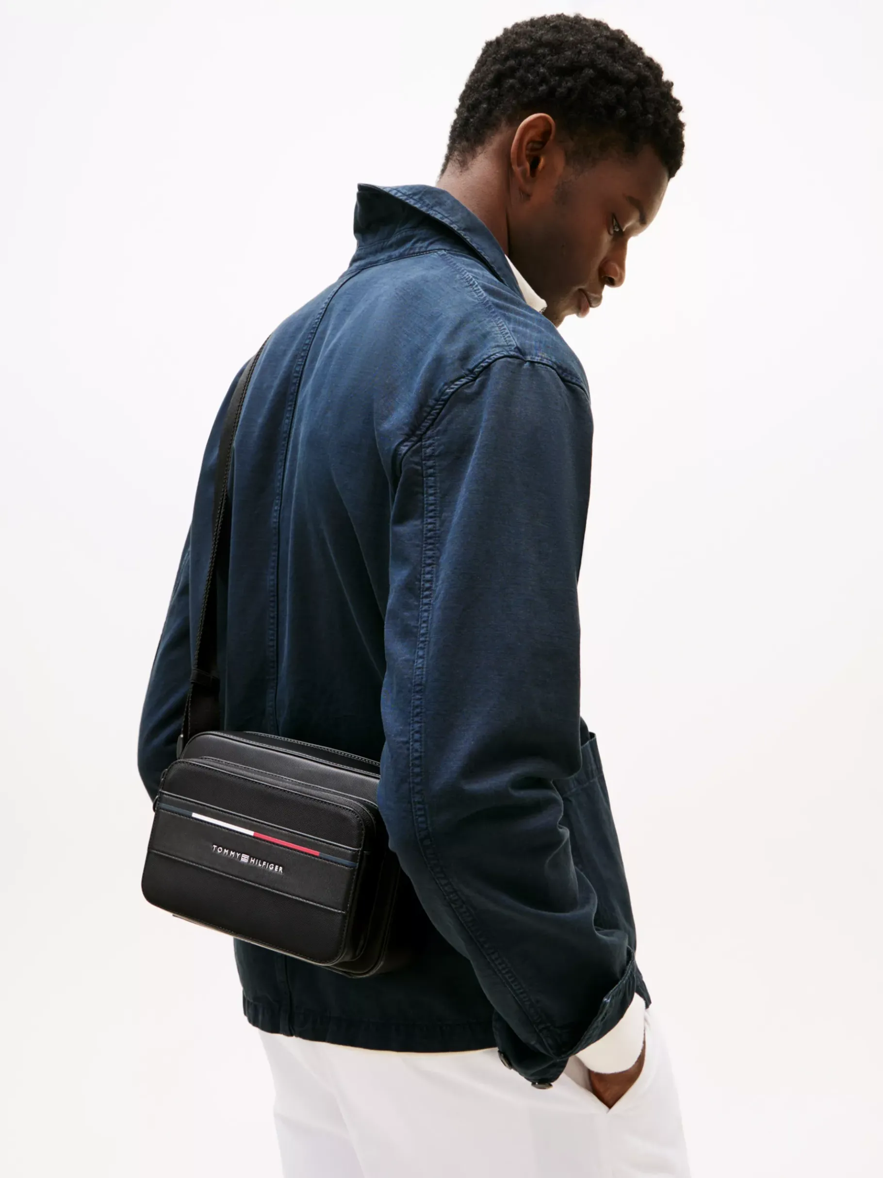 Tommy Hilfiger Signature Messenger-Crossbody-Tasche BLACK Cheap