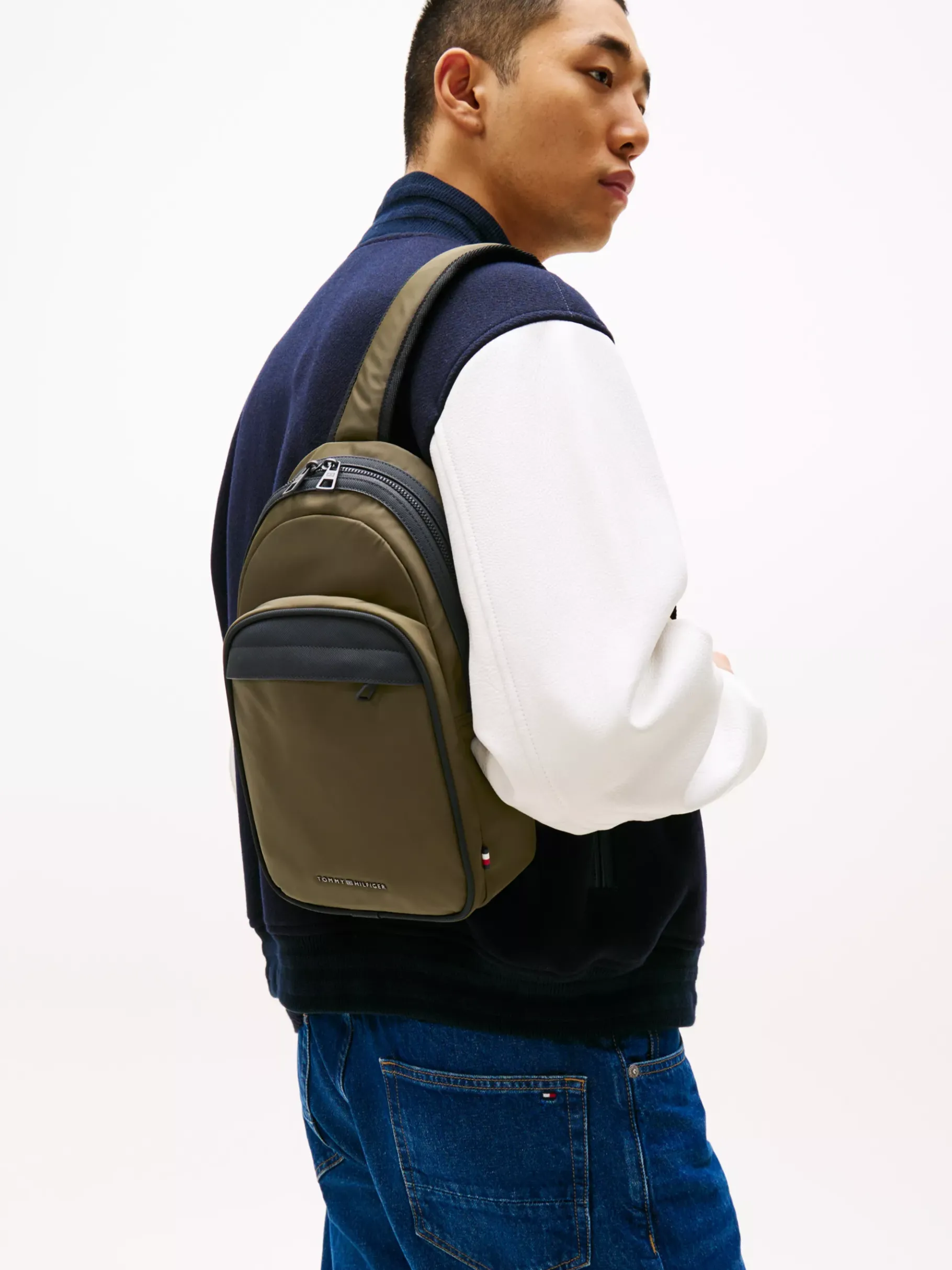 Tommy Hilfiger Slingbag mit Metall-Logo ARMY GREEN Shop