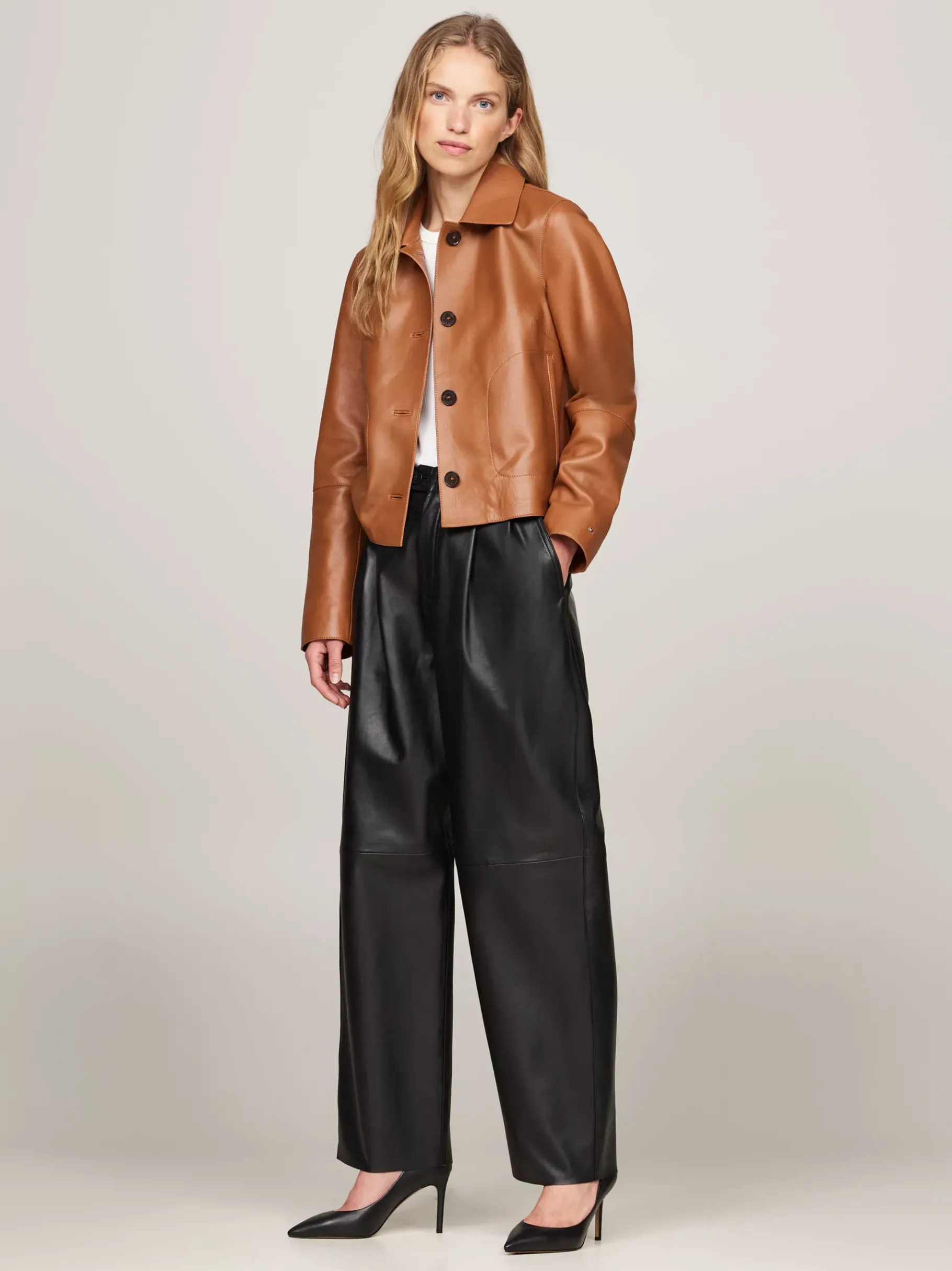 Tommy Hilfiger Spitzer Pumps aus Leder mit TH-Monogramm BLACK Discount