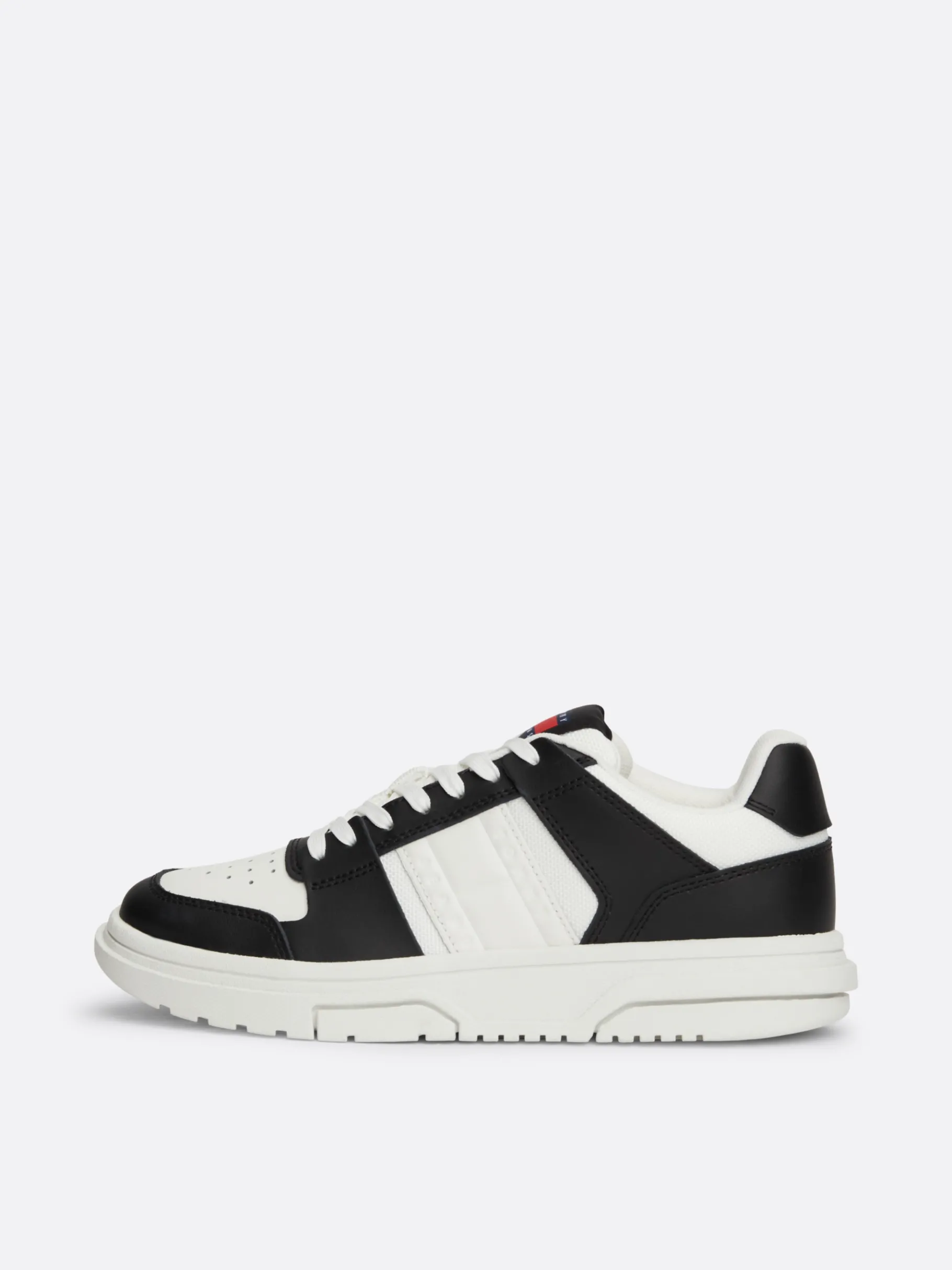 Tommy Hilfiger The Brooklyn Ledersneaker mit Kontrast-Design BLACK Best