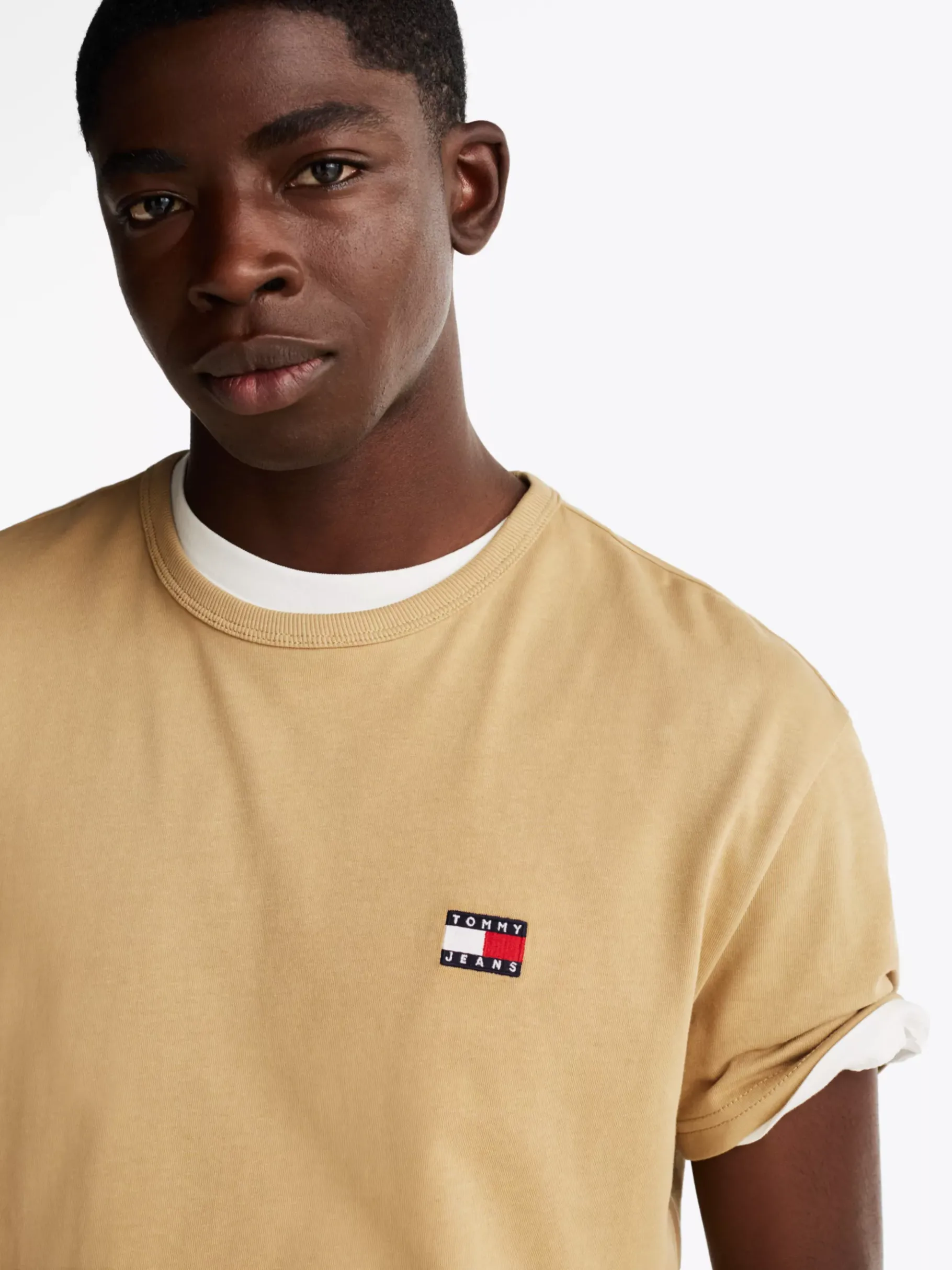 Tommy Hilfiger Tommy Badge T-Shirt RELIC TAN Online