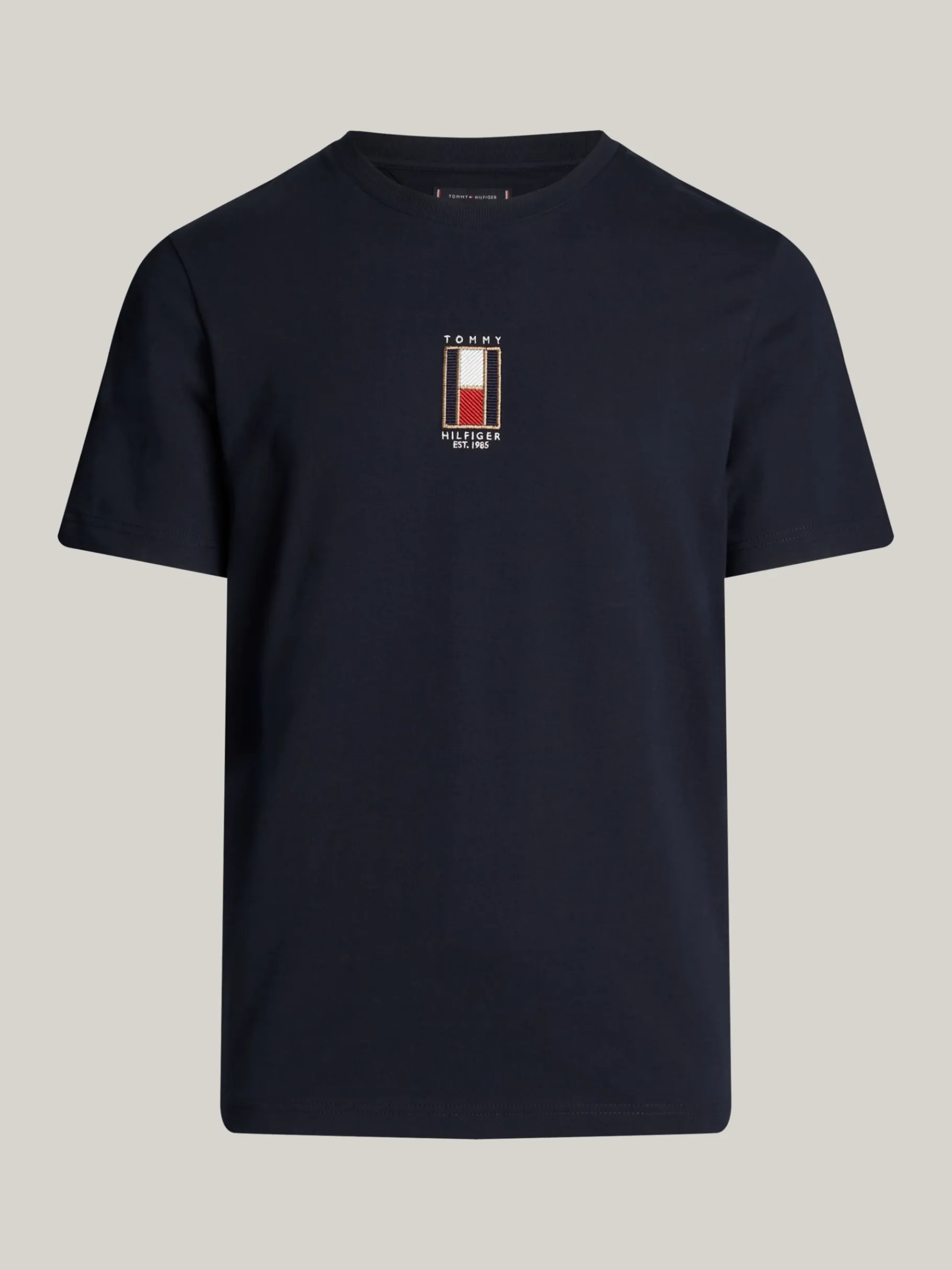 Tommy Hilfiger T-Shirt mit vertikaler Flag-Stickerei DESERT SKY Sale